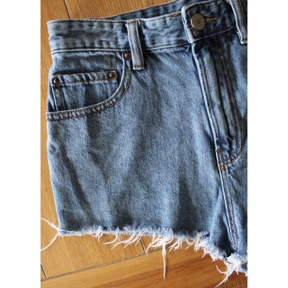 BDG Urban Outfitters Frayed Hem Cheeky Super High Rise Jean Shorts 27 4 - Picture 4 of 9
